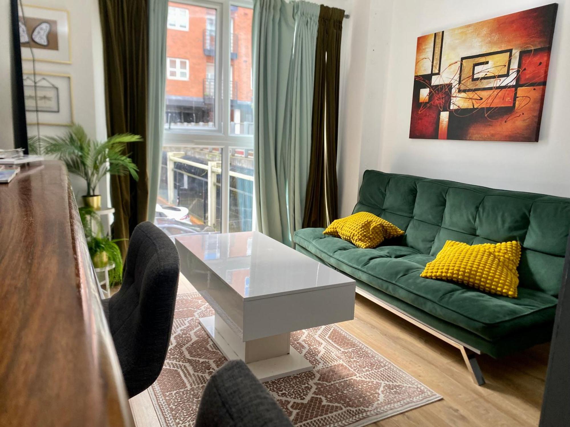Luxury Urban Tranquility At B1 Apartment Birmingham Luaran gambar